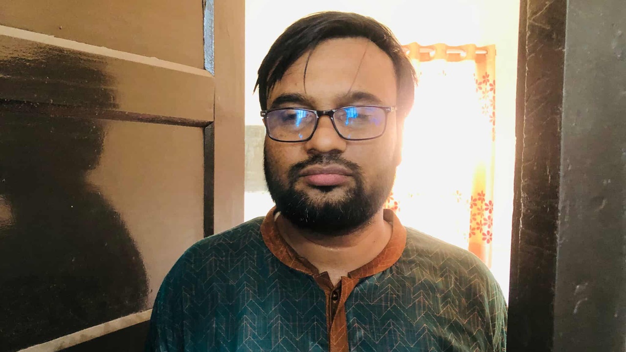 ঢাবিতে ঠিকাদারির পাওনা টাকা নিতে এসে ছাত্রলীগের সাবেক সহ-সভাপতি আটক